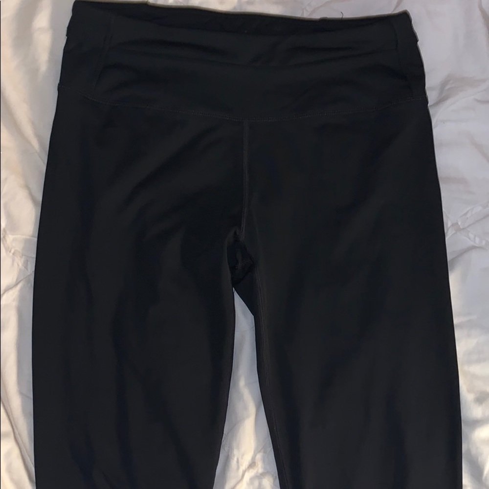 black fabletics leggings